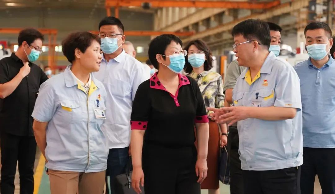 寶雞市政協(xié)主席劉榮賢專題調(diào)研寶雞機(jī)床、秦川格蘭德