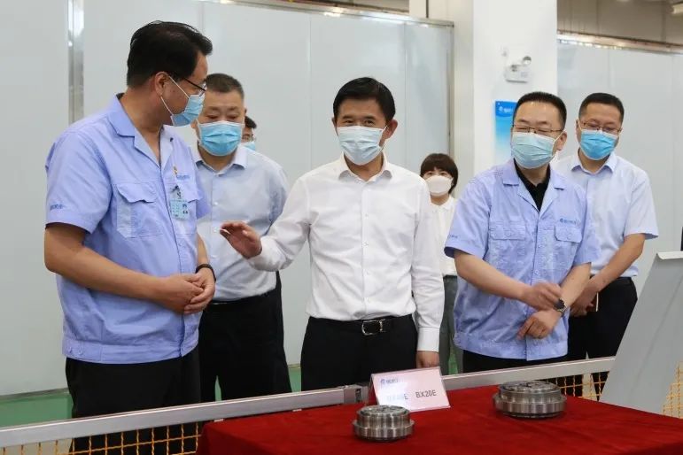 寶雞市市長(zhǎng)王勇調(diào)研秦川集團(tuán)